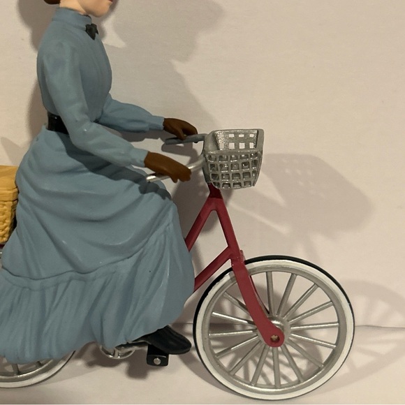 1997 Hallmark Keepsake  "Miss Gulch"  The Wizard of Oz Collection- In Box! - Picture 6 of 16